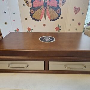 World Reserve Monetary Exchange Presidential Vault Treasury Coin Box Preowned